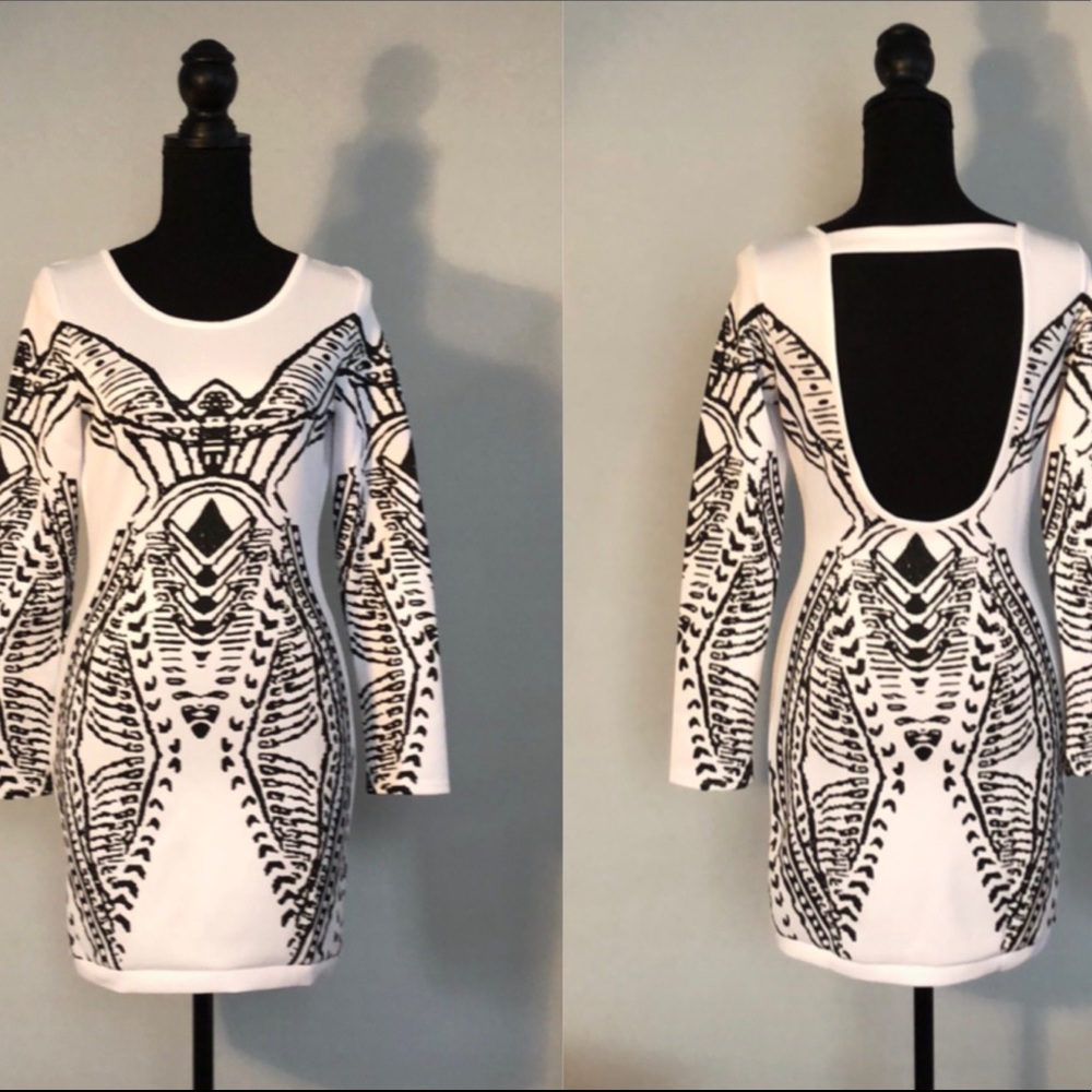 White Poly/Spandex Dress w/Black design Size S/M?